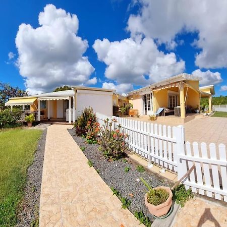Loue F3 Vue Sur Mer Dans Propriete Privee Sainte-Anne  Kültér fotó